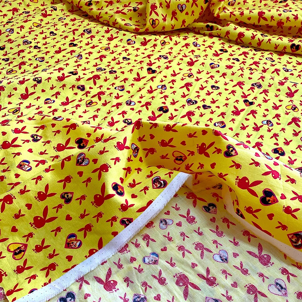 👯‍♀️🐰 Super rare MINT Vintage 80’s Playboy Fabric RARE! 👯‍♀️🐰